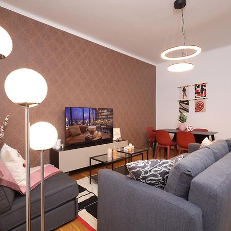 Ruby Holiday Home With Patio Βιέννη Εξωτερικό φωτογραφία