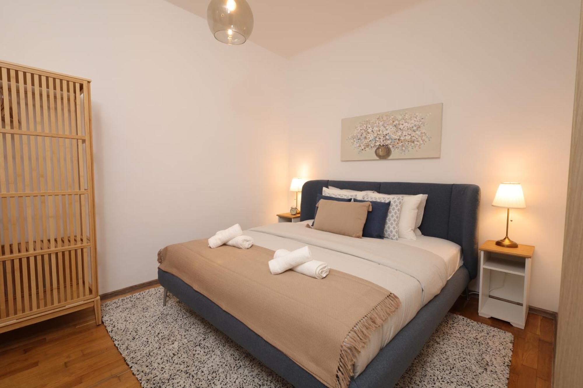 Ruby Holiday Home With Patio Βιέννη Εξωτερικό φωτογραφία